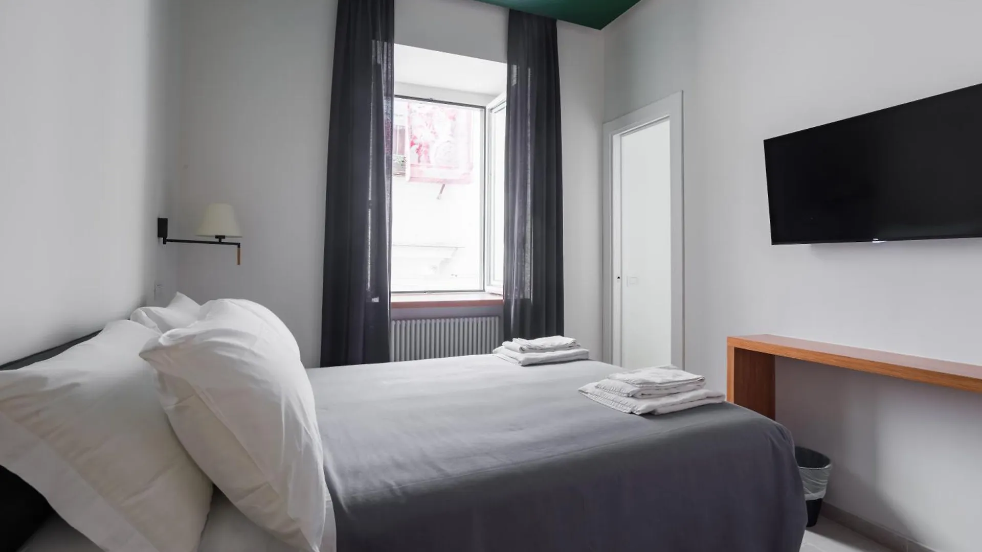 Weaver Suites By Dimorra Naples Italy