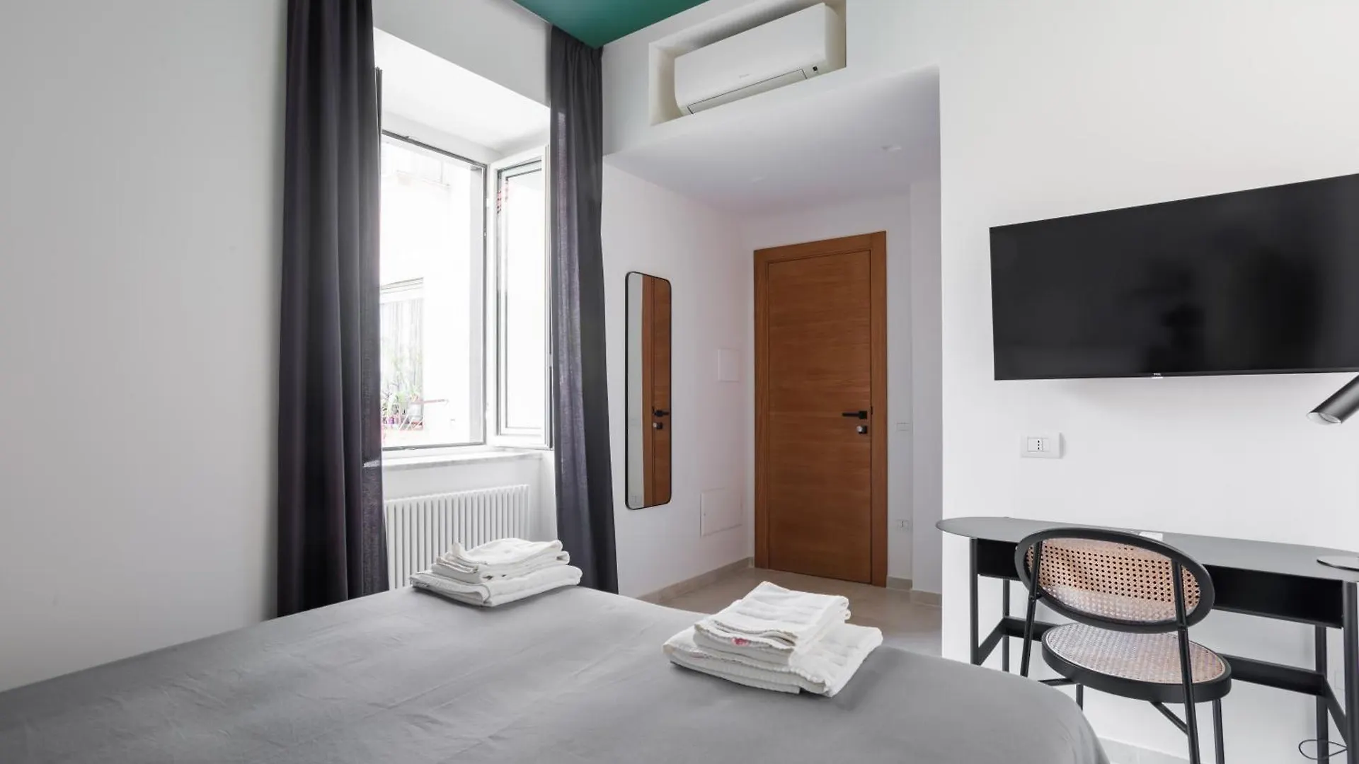 Weaver Suites By Dimorra Naples Aparthotel